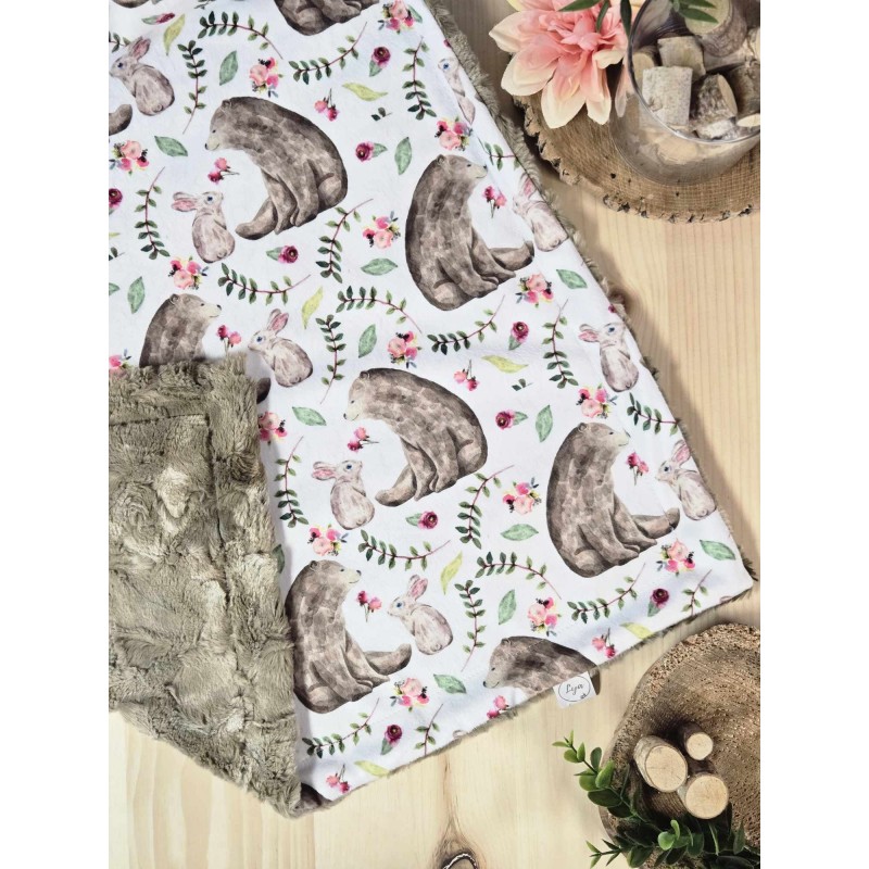Bear and rabbit - Made to order - Blanket - Plain fur to be chosen upon reception of the printed fabric